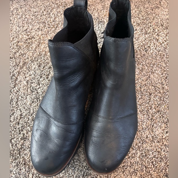 Sorel Ankle Chelsea Boot - Picture 6 of 9